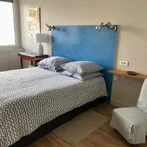 https://standing-montparnasse-apartment.fr-paris.fr