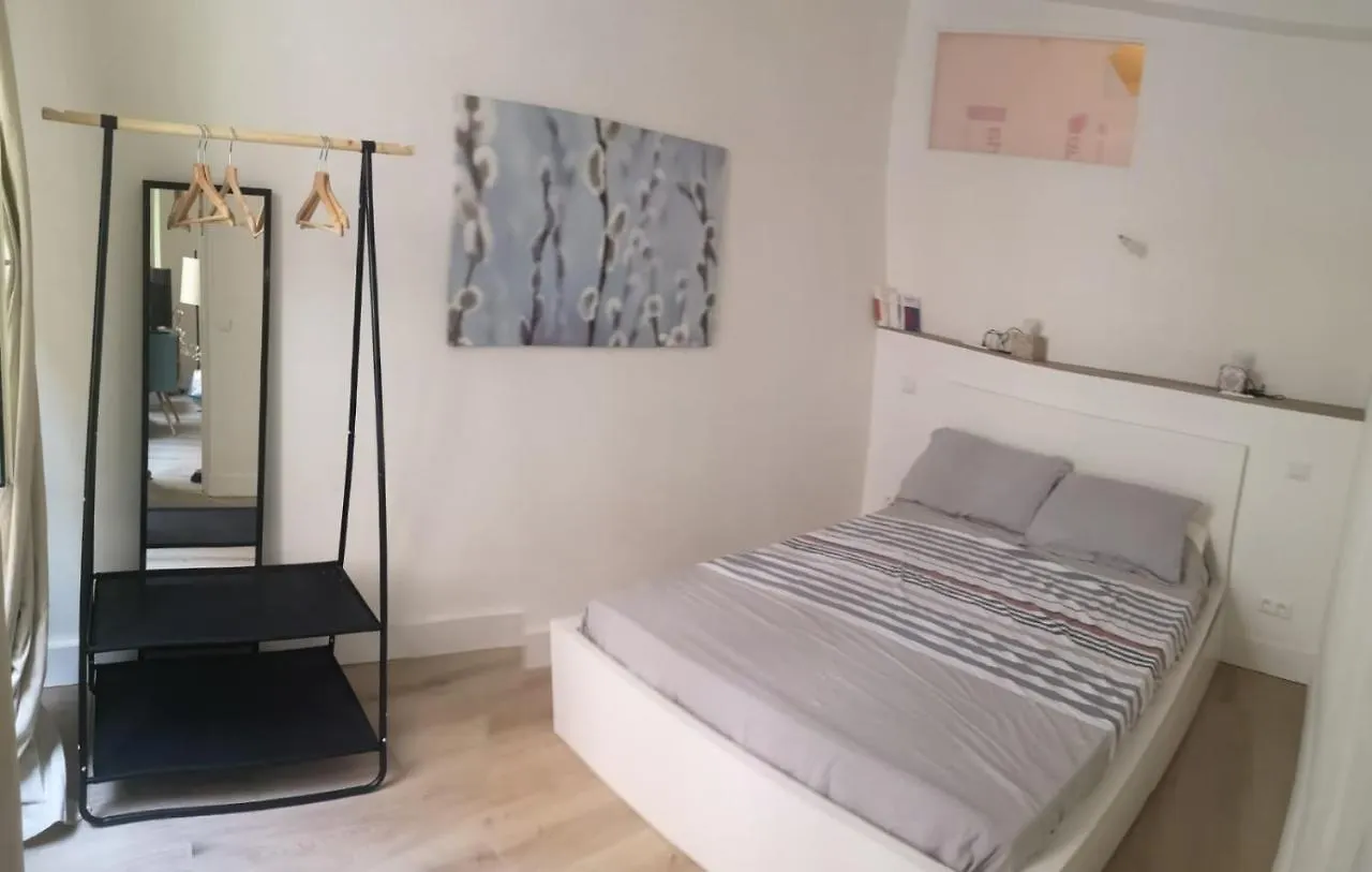 Apartment Joli Appartement Nicois En Bord De Mer Nice France